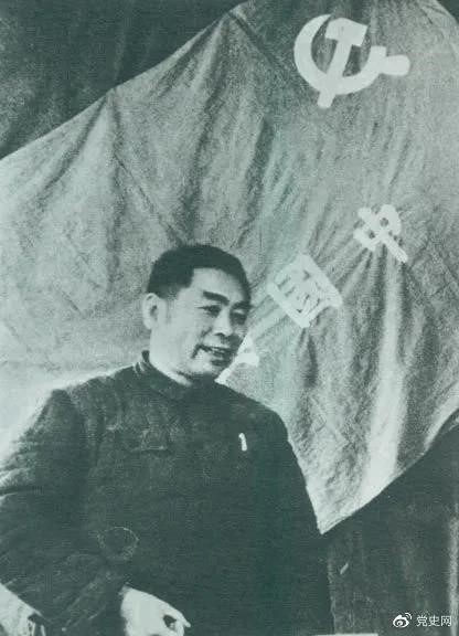 1949年3月，周恩來在中共七屆二中全會上講話。
