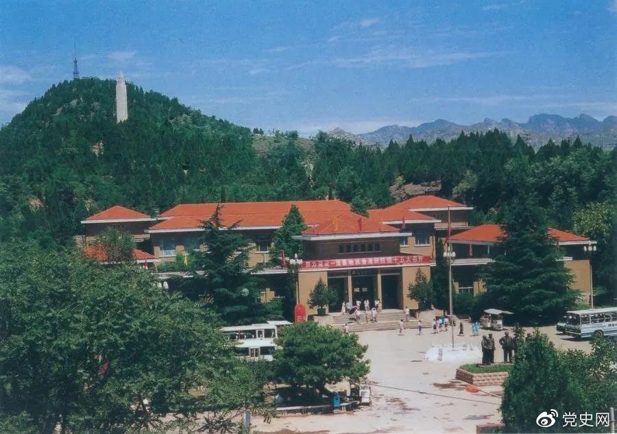 1978年5月26日，西柏坡中共中央舊址和紀(jì)念館同時(shí)對(duì)外開(kāi)放。